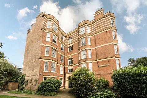 2 bedroom flat for sale, Sutton Court, London W4