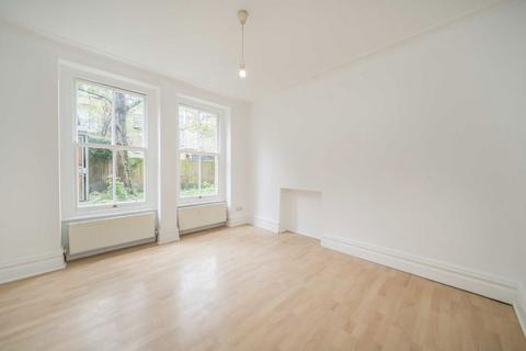 2 bedroom flat for sale, Sutton Court, London W4