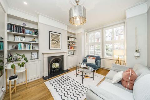 3 bedroom semi-detached house to rent, Strauss Road, London W4