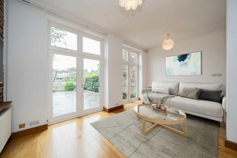 4 bedroom house to rent, Ibis Lane, London W4