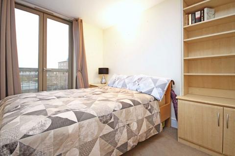 2 bedroom flat to rent, Plumbers Row, London E1