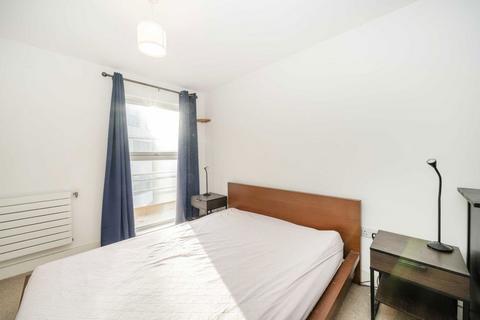 1 bedroom flat to rent, Clapham Road, London SW9