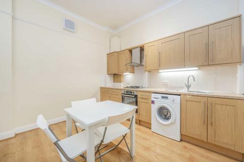 3 bedroom flat to rent, Brighton Terrace, London SW9