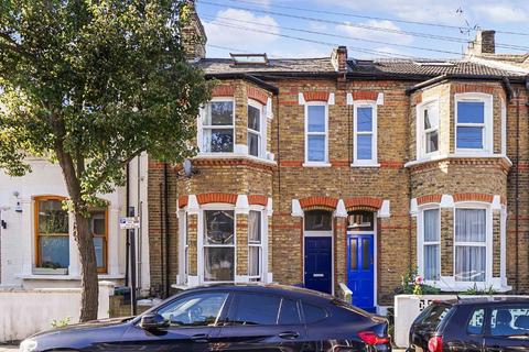 3 bedroom flat to rent, Hubert Grove, London SW9