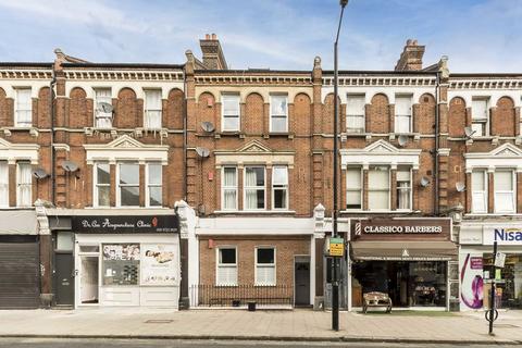 3 bedroom flat to rent, Landor Road, London SW9