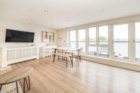 2 bedroom flat to rent, Stane Grove, London SW9