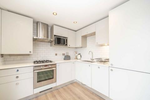 2 bedroom flat to rent, Stane Grove, London SW9