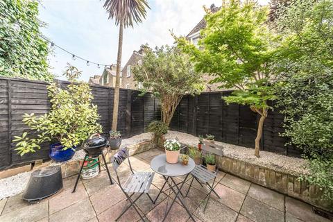 1 bedroom flat for sale, Corrance Road, London SW2