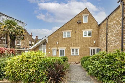 2 bedroom flat for sale, Dryden Close, London SW4