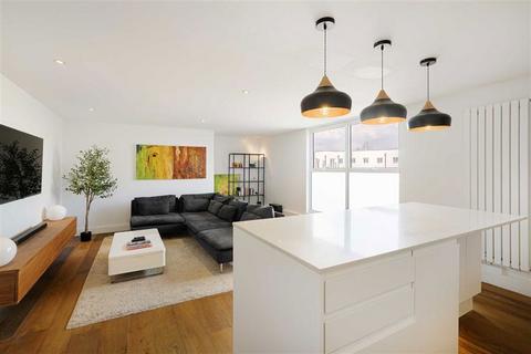 2 bedroom flat for sale, Stane Grove, London SW9