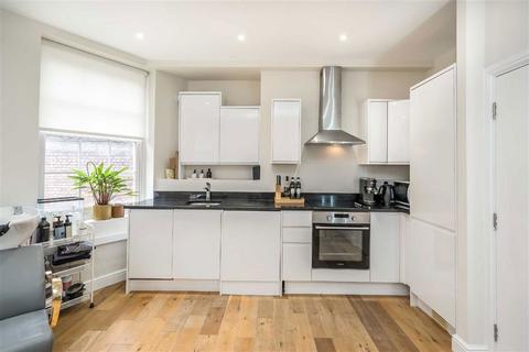 1 bedroom flat for sale, Clapham High Street, London SW4