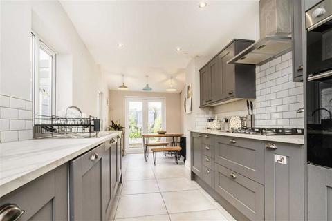 4 bedroom terraced house for sale, Branksome Road, London SW2