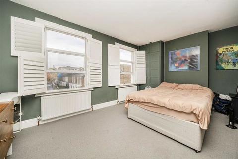 4 bedroom terraced house for sale, Branksome Road, London SW2