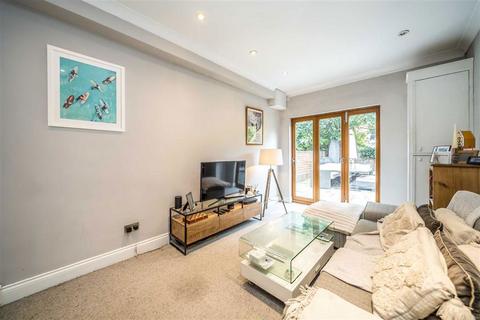 1 bedroom flat for sale, Cavendish Road, London SW12