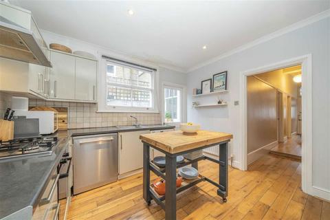 2 bedroom maisonette for sale, Hambalt Road, London SW4