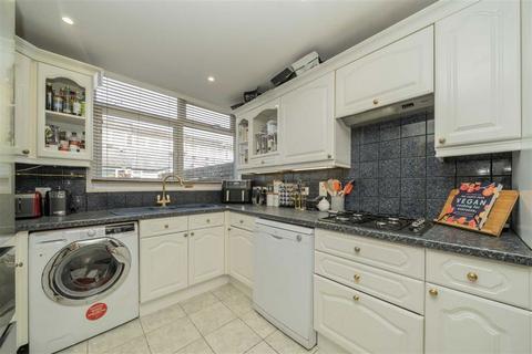 2 bedroom terraced house for sale, Ramilles Close, London SW2