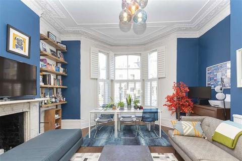 2 bedroom flat for sale, Gauden Road, London SW4