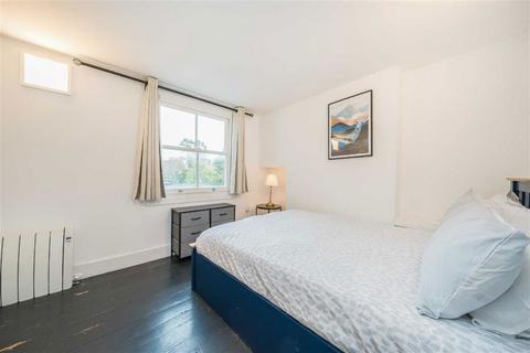 2 bedroom flat for sale, Wandsworth Road, London SW8