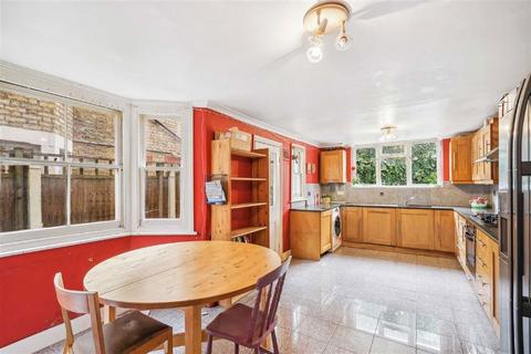 4 bedroom terraced house for sale, Hubert Grove, London SW9