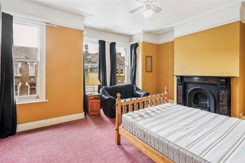 4 bedroom terraced house for sale, Hubert Grove, London SW9