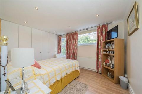 3 bedroom terraced house for sale, St. Alphonsus Road, London SW4