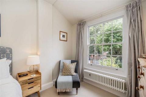 82b Upper Tulse Hill, London, SW2 2RP