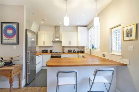 5 bedroom terraced house for sale, Kings Avenue, London SW4