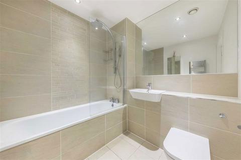 2 bedroom flat for sale, Bedford Road, London SW4