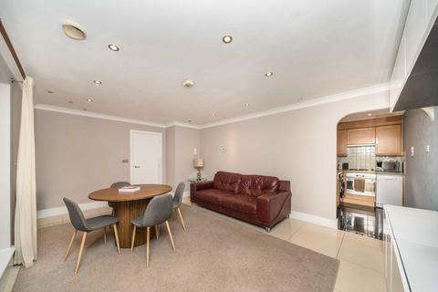 2 bedroom flat to rent, High Timber Street, London EC4V