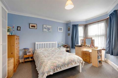 3 bedroom terraced house for sale, Churchill Road, London NW2