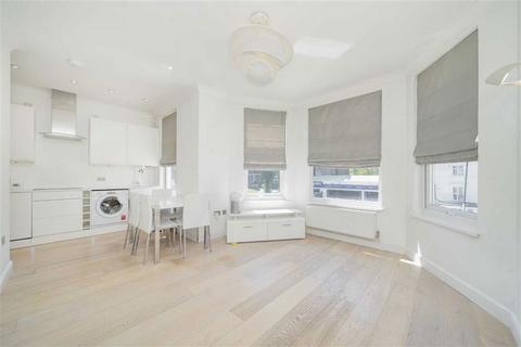 3 bedroom flat for sale, Shoot Up Hill, London NW2