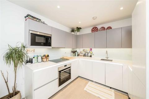 2 bedroom flat for sale, Wilkinson Close, London NW2