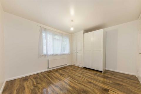 1 bedroom flat for sale, Cambridge Close, London NW10