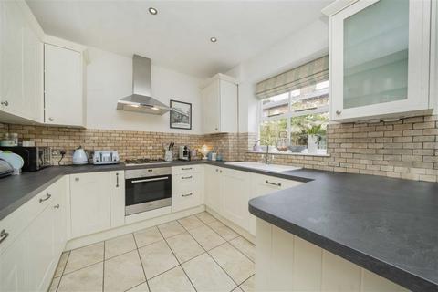 2 bedroom terraced house for sale, Johnston Terrace, London NW2