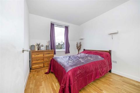 1 bedroom flat for sale, Oak Grove, London NW2