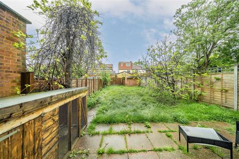 3 bedroom house for sale, Cotswold Gardens, London NW2