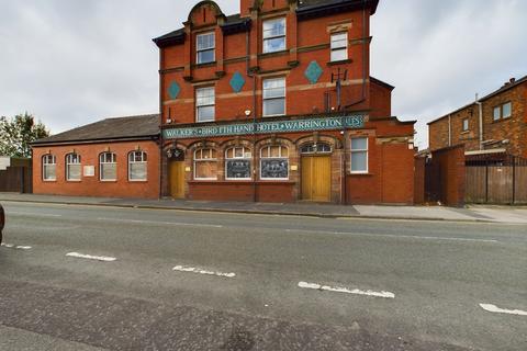 Pub for sale, Gidlow Lane, Wigan WN6 7DY