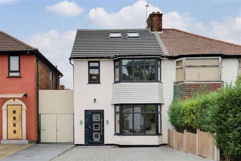 4 bedroom house for sale, Cheviot Gardens, London NW2