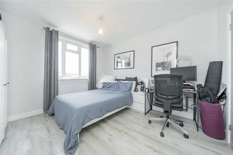 1 bedroom flat for sale, Park Avenue North, London NW10