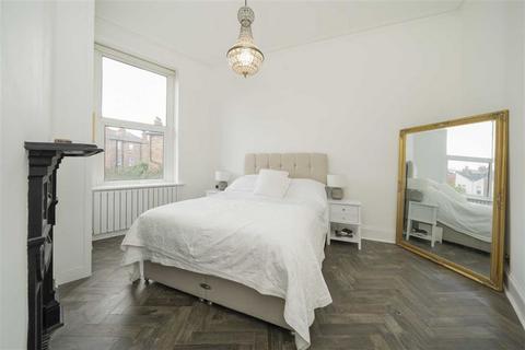 2 bedroom flat for sale, St. Pauls Avenue, London NW2