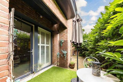 2 bedroom flat for sale, St. Michaels Road, London NW2