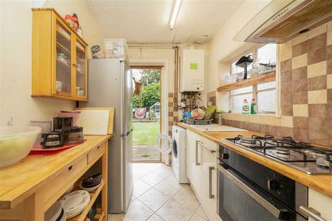 3 bedroom house for sale, Cotswold Gardens, London NW2