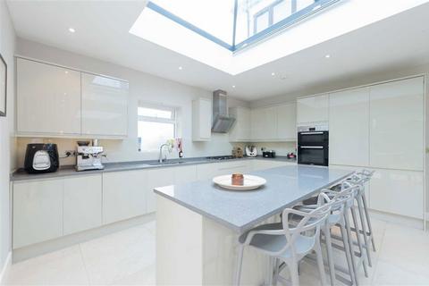 5 bedroom house for sale, Dawson Road, London NW2