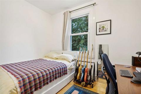 31a Cricklewood Broadway, London, NW2 3JX