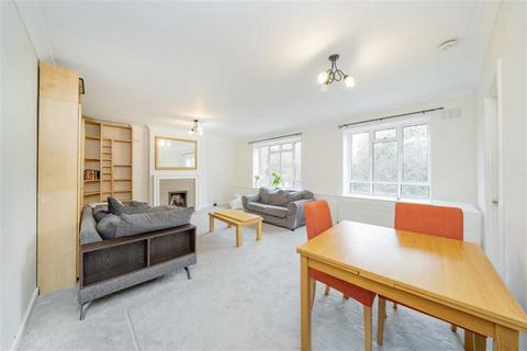 2 bedroom flat to rent, Mapesbury Road, London NW2