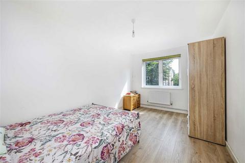 1 bedroom flat for sale, Chatsworth Road, London NW2