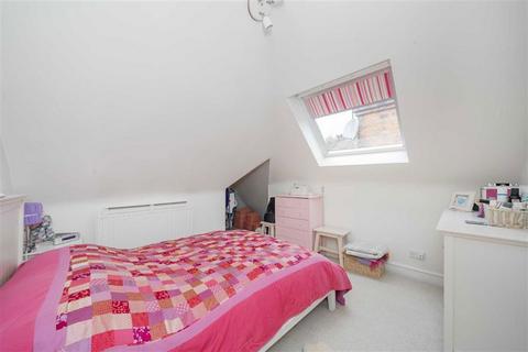 1 bedroom flat for sale, Dartmouth Road, London NW2