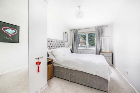 1 bedroom flat for sale, Chatsworth Road, London NW2