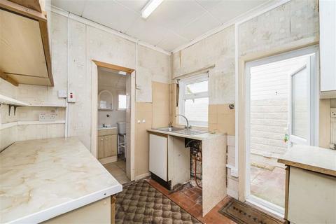 2 bedroom house for sale, Gresham Road, London NW10