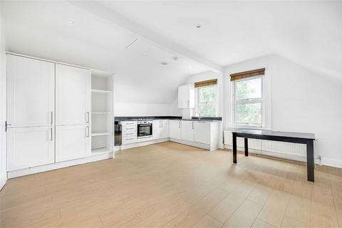 3 bedroom flat to rent, Minster Road, London NW2